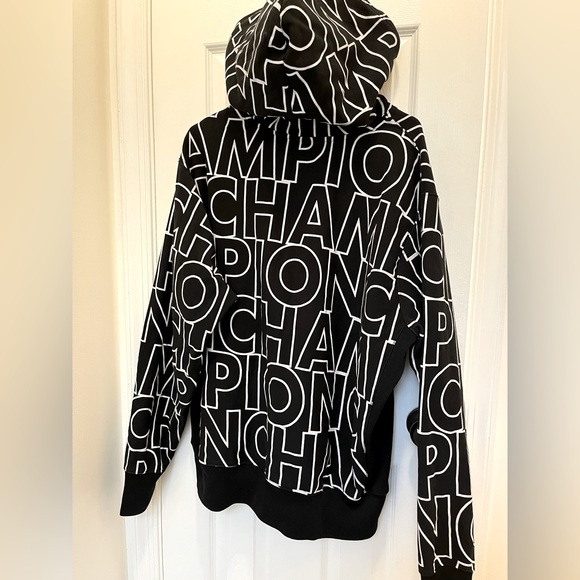 Champion Men’s Reverse Weave Hooded Sweatshirt - Picture 4 of 8